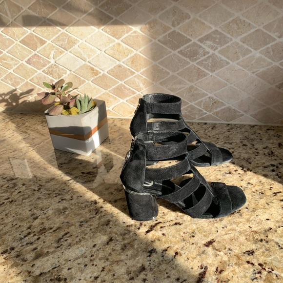 Women’s The Wishbone Collection Heels - Black Strap Suede Heels - Picture 3 of 6